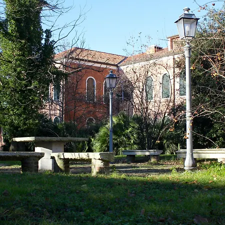 فندق Isola Di San Servolo - Centro 3*