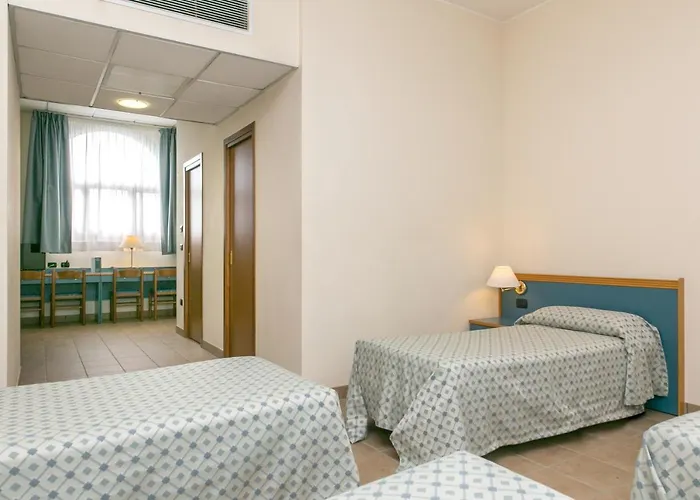 Hotel Isola Di San Servolo - Centro 3*